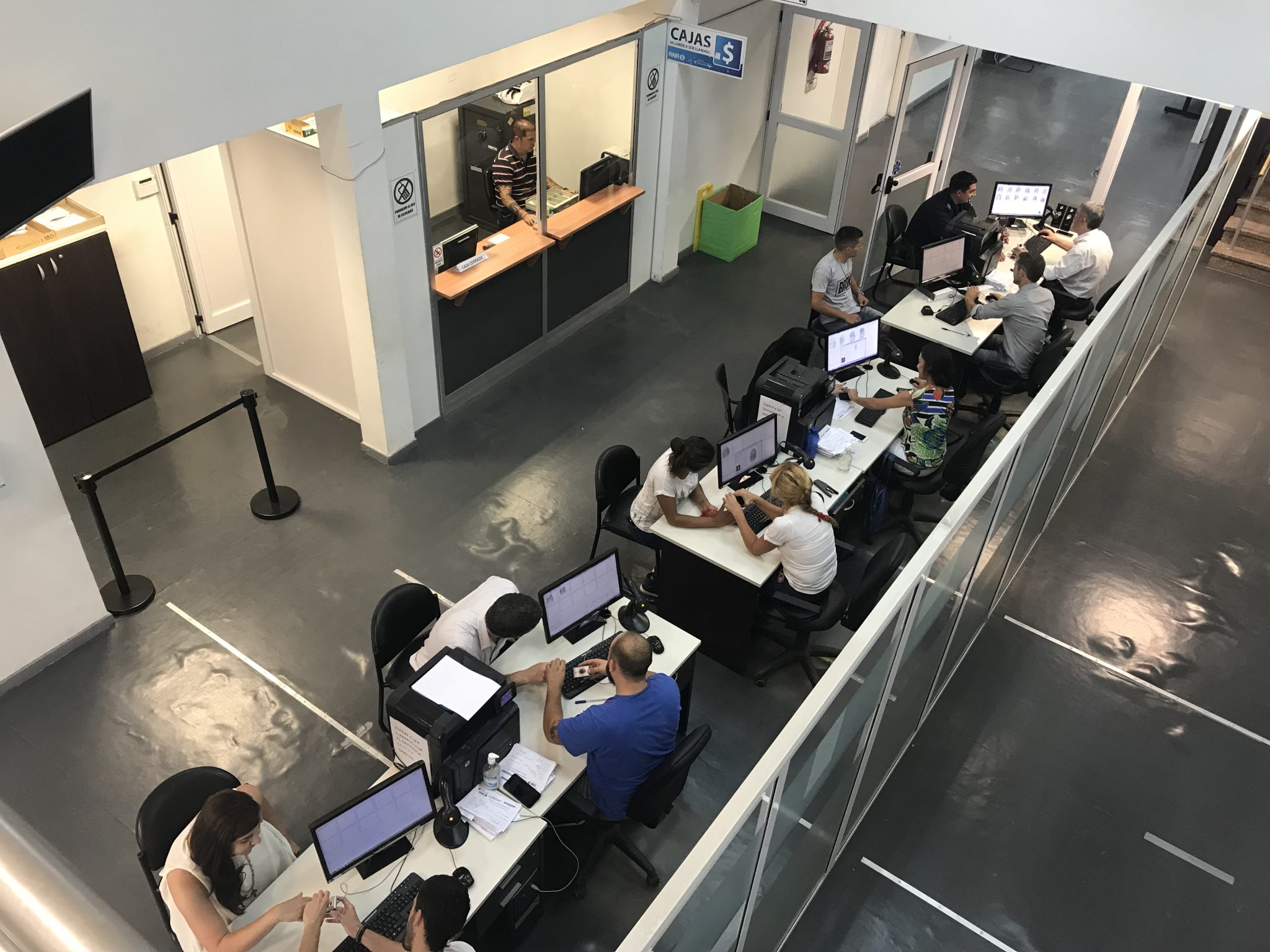 Oficina De Spectrum Mas Cercana